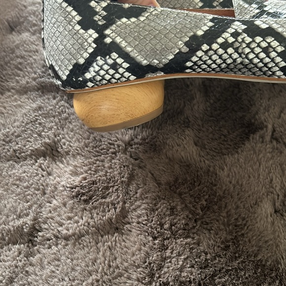 Jeffrey Campbell snakeskin modern heel pointy toe size 8 - Picture 3 of 7